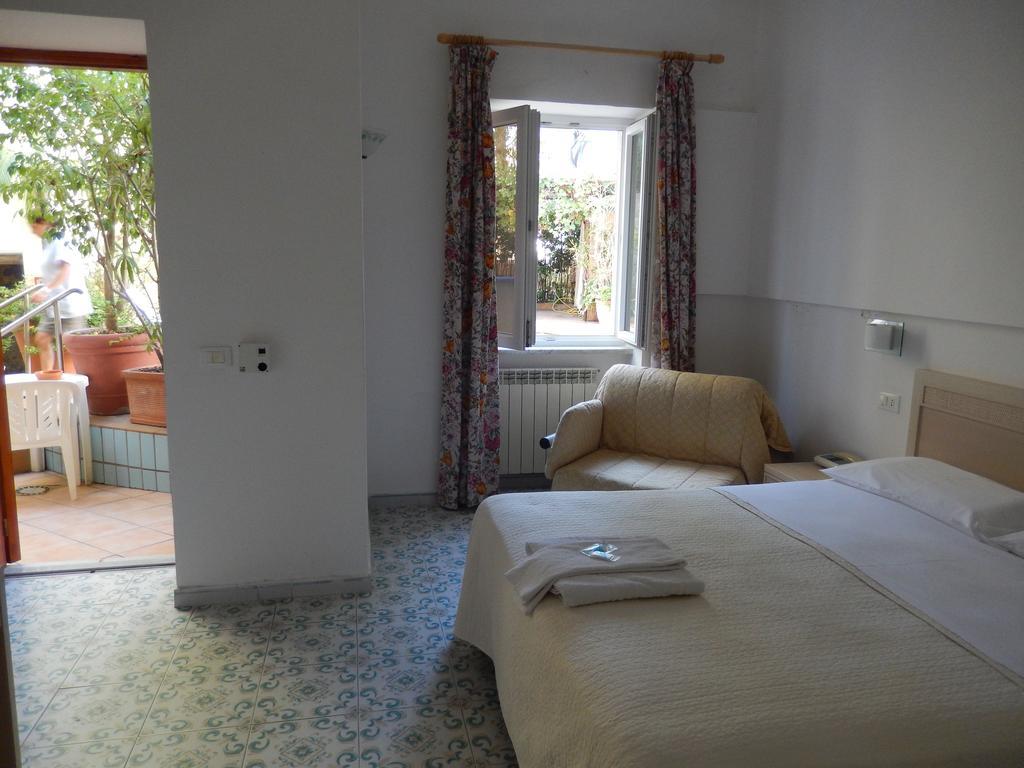 Hotel Europa Ischia Exterior foto